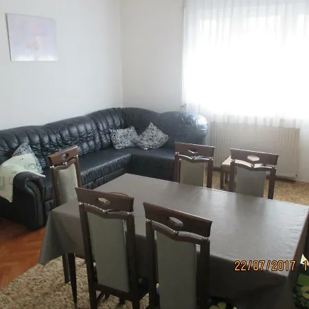 Apartments Sandra Novigrad Istria Exterior foto